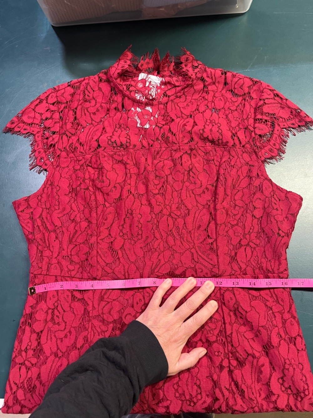 Zesica Red Lace Dress with Cap Sleeves - Picture 14 of 14